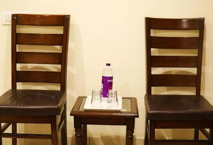 キングサイズベッドのデラックスルーム, Aa Hotels & Resorts Zirakpur