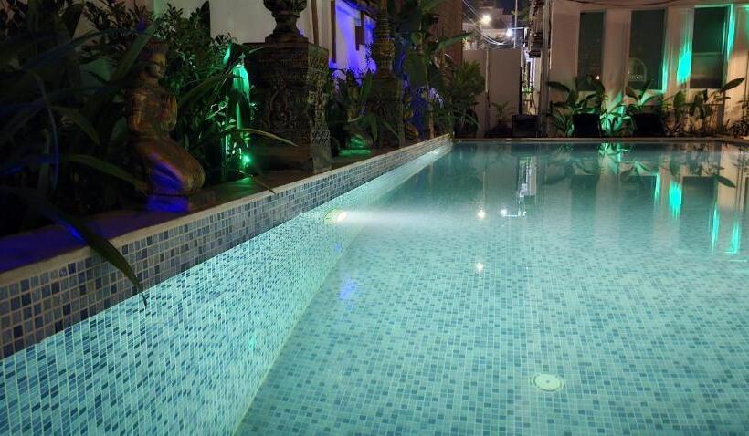 غرفة قياسية فردية, Retro Quarter Mb