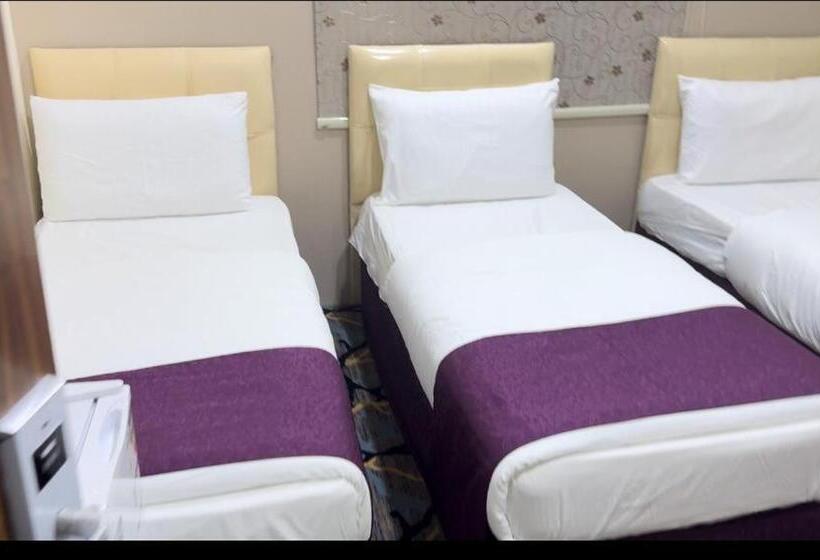 스탠다드 트리플 룸, Noor Manazil فندق نور منازل