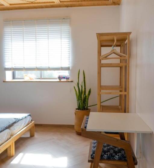 اتاق استاندارد, Dar Makai Surf