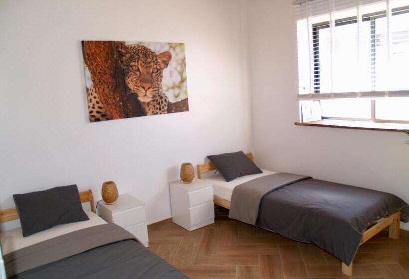 اتاق استاندارد, Dar Makai Surf