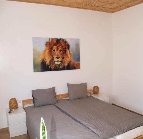 اتاق استاندارد, Dar Makai Surf