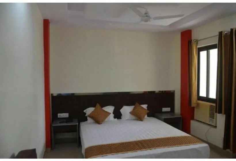 スタンダードルーム, Midtown Inn, Singrauli
