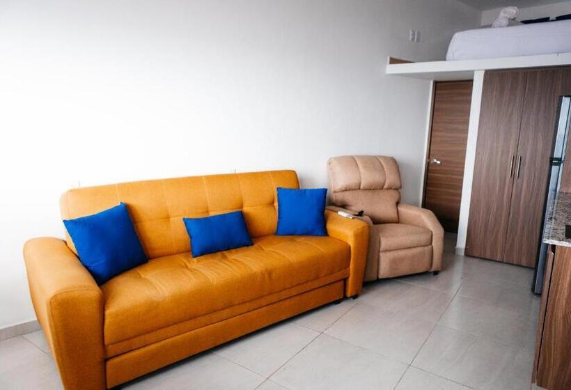 Triple Room Sea View, Monyxbnb