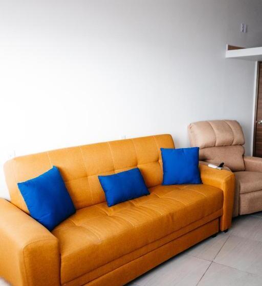 Triple Room Sea View, Monyxbnb