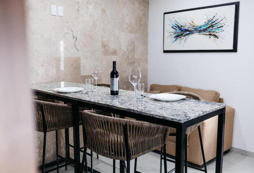 חדר סטנדרט לארבעה, Monyxbnb