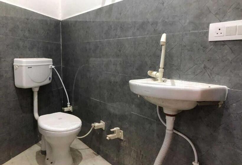 Quarto Triplo Clássico, Super Hotel O Groovewave