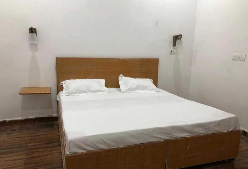 Quarto Triplo Clássico, Super Hotel O Groovewave