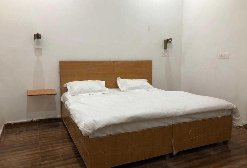 Quarto Triplo Clássico, Super Hotel O Groovewave