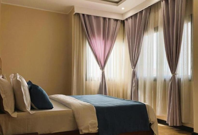 سوییت جونیور, Sky Kenako