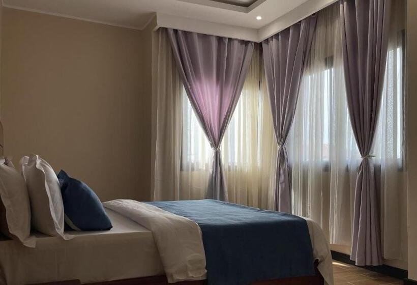 سوییت جونیور, Sky Kenako