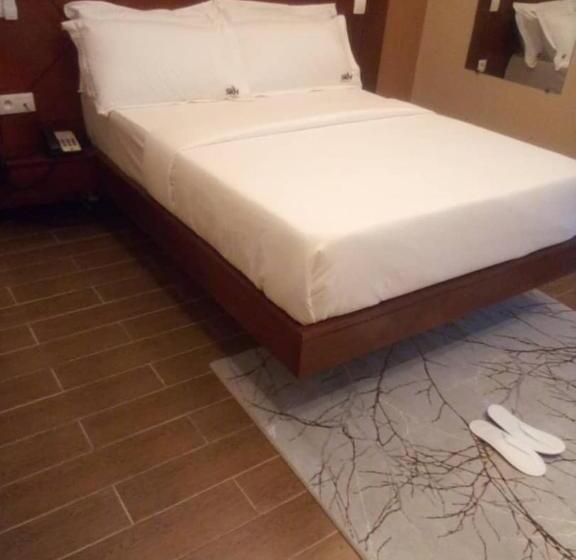 اتاق استاندارد, Sky Kenako