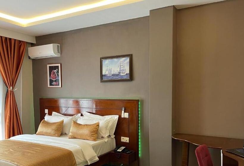 اتاق لوکس, Sky Kenako