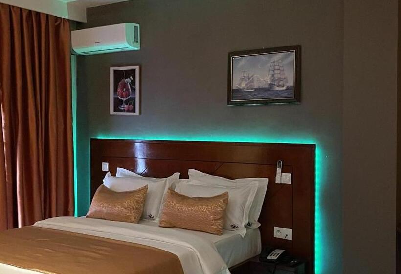 اتاق لوکس, Sky Kenako