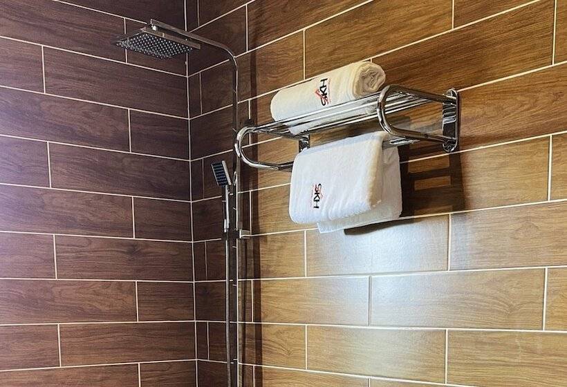 سوییت جونیور, Sky Kenako