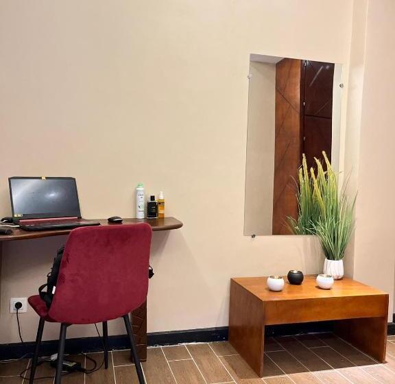 اتاق لوکس, Sky Kenako