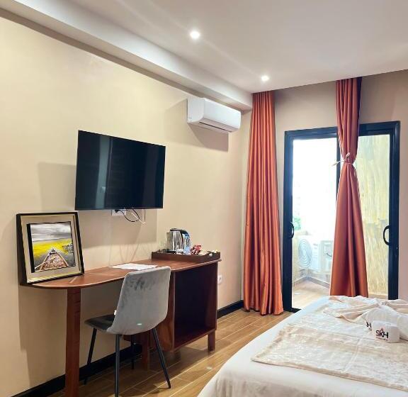 اتاق لوکس, Sky Kenako