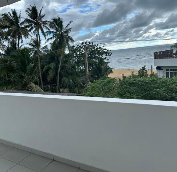 غرفة ديلوكس مطلّة علي البحر, White Hill