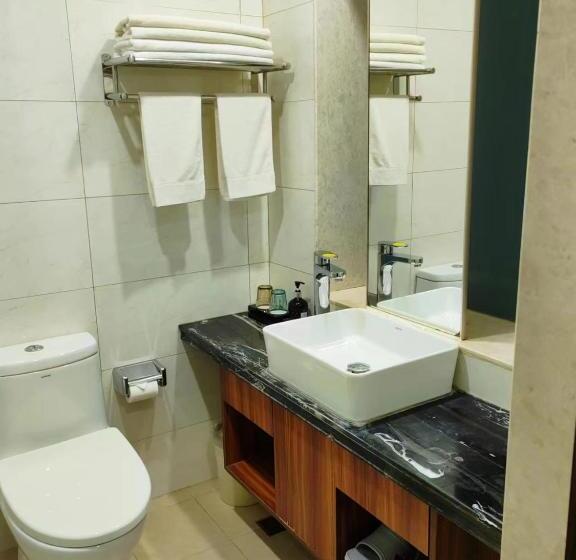 اتاق لوکس با تخت بزرگ, Kew Green Hotel Changchun
