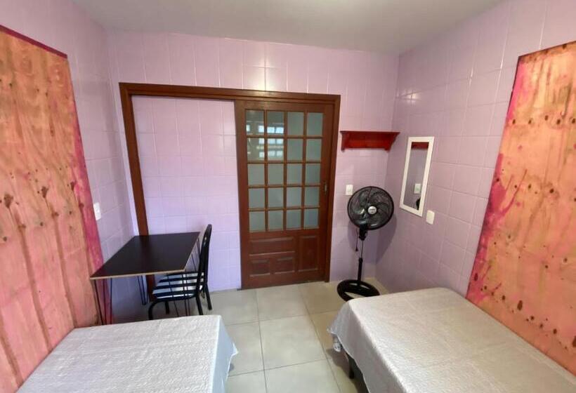 스탠다드 룸 공동 욕실, Neighbor.hub Hostel & Coliving Floripa