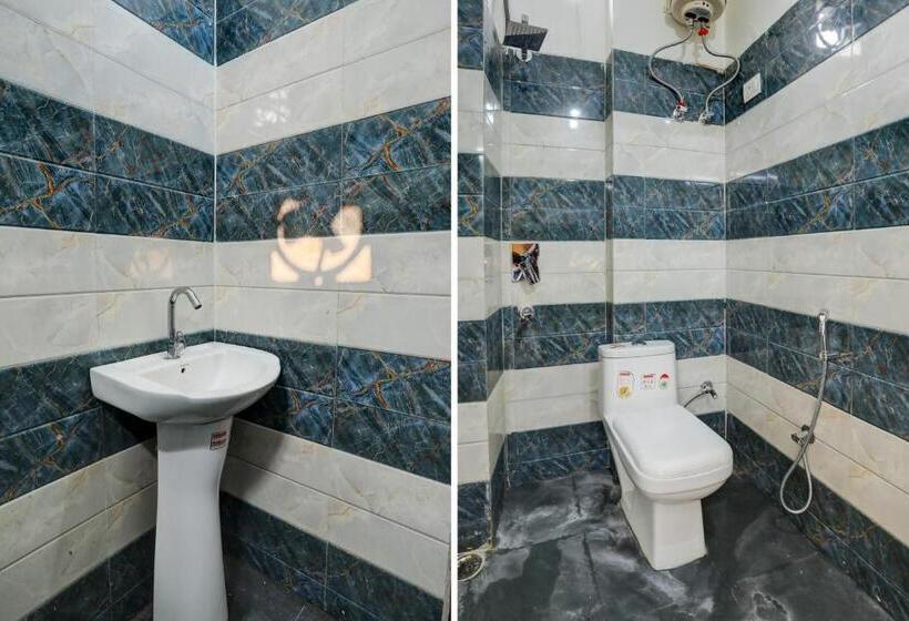 Quarto Triplo Clássico, Oyo Hotel Diamond