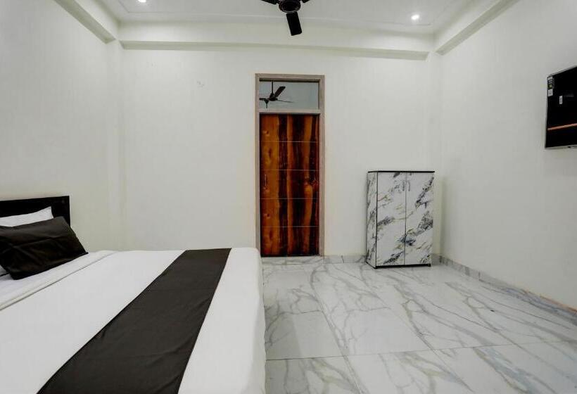 חדר קלאסי לשלושה, Oyo Hotel Diamond