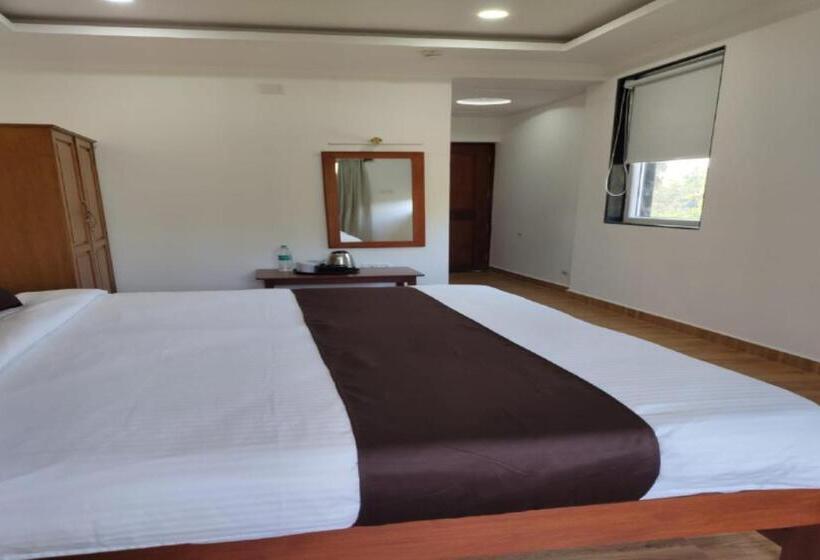 Quarto Deluxe, Palm Paradise Resort, Pernem