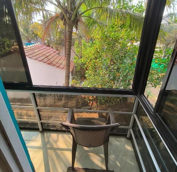 Perhestudio, Freeflow, Beach Property For Spritual People, 2 Min From Food Planet
