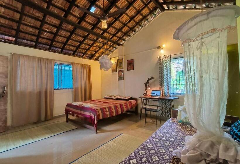 Standard Kolmen Hengen Huone Parveke, Freeflow, Beach Property For Spritual People, 2 Min From Food Planet