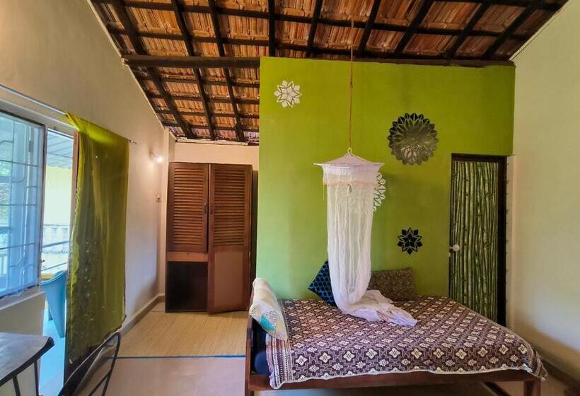 Standard Kolmen Hengen Huone Parveke, Freeflow, Beach Property For Spritual People, 2 Min From Food Planet