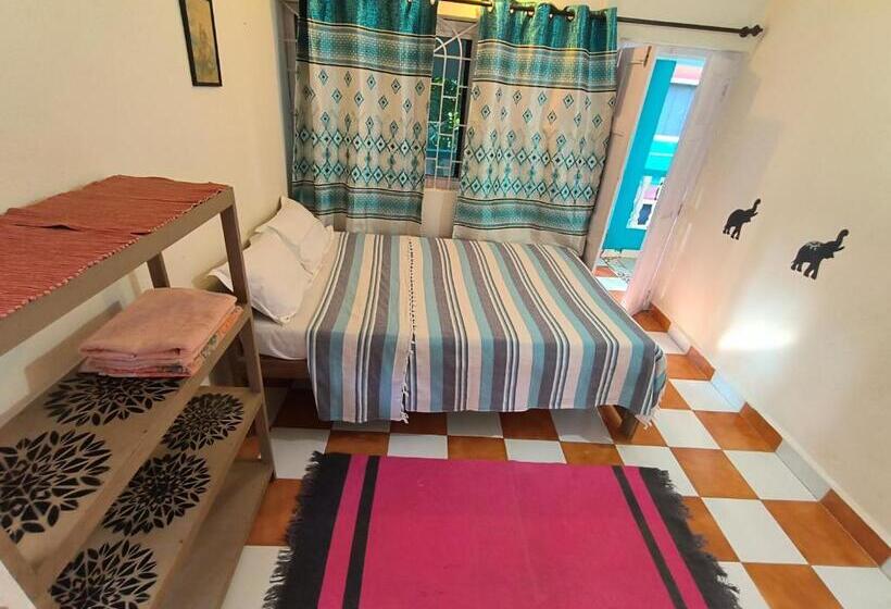 Standard Yhden Hengen Huone Parveke, Freeflow, Beach Property For Spritual People, 2 Min From Food Planet