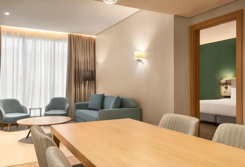 Huoneisto 1 Makuuhuone, Radisson Hotel & Residence Riyadh Olaya