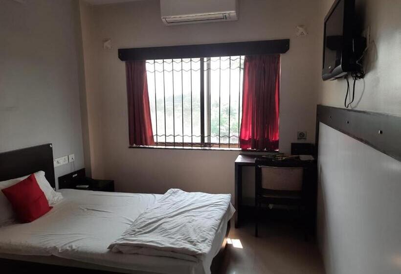 חדר קלאסי לשלושה, Spot On Hotel Sunrise