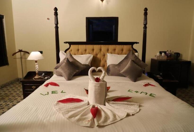 Номер Deluxe Кровать Кинг, The Pench International, A Jungle Water Resort, Khawasa