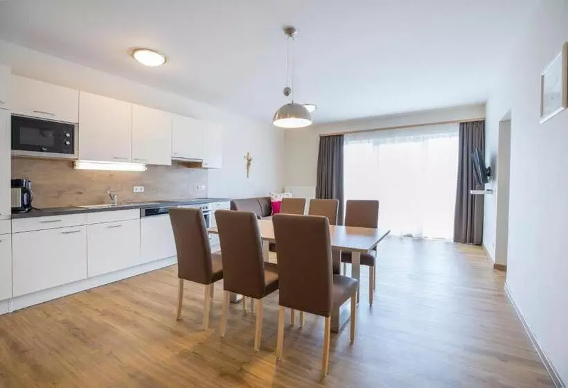 آپارتمان 2 خوابه, Aparthotel Pichler