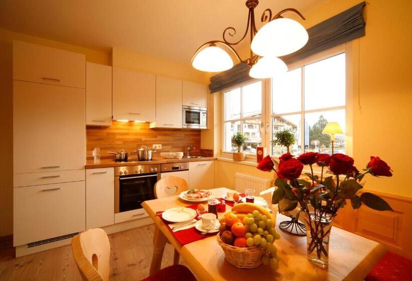 Апартаменты 1 Спальня с Балконом, Alpen Glück Hotel Villa Lisa Garni