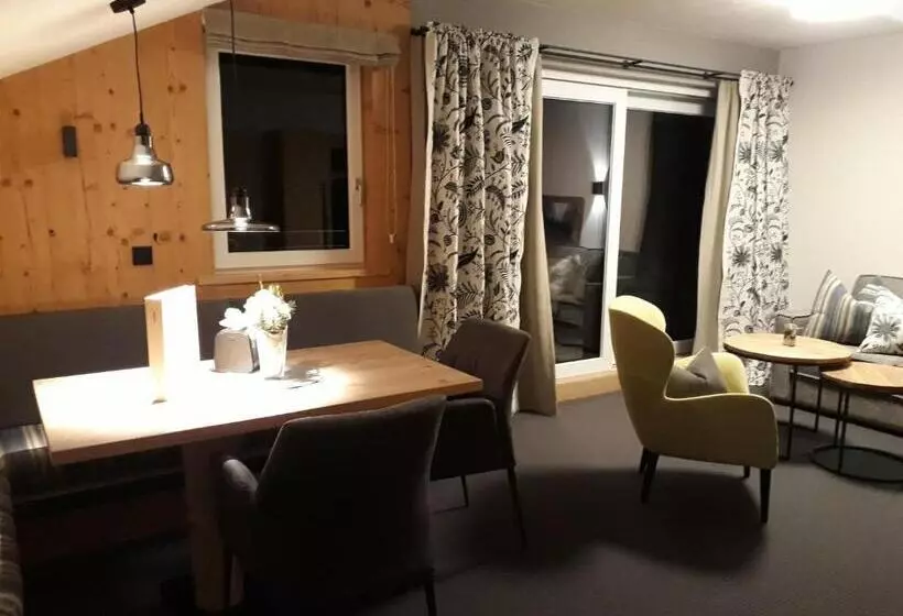 Suite, Das Edelweiss