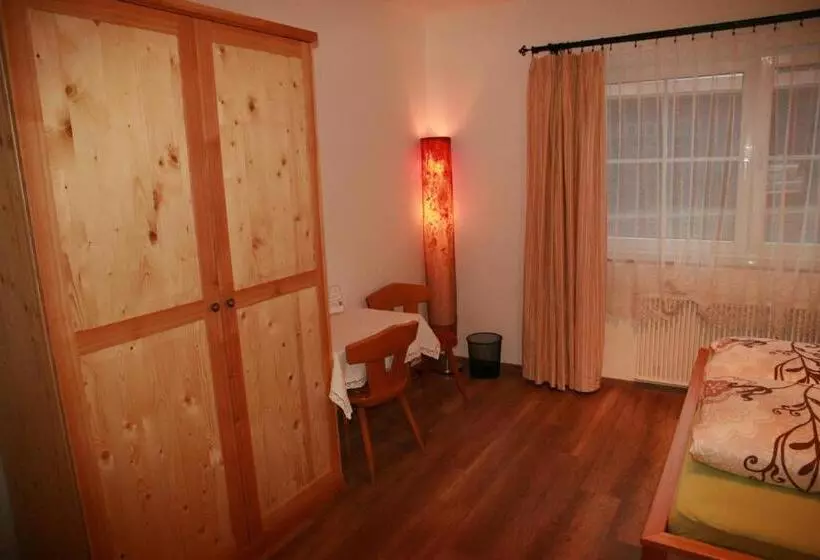 Habitació Estàndard, Das Edelweiss