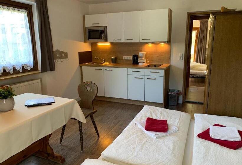 ファミリールーム, Pension Jagerhof Sommercard Inkl 5 Min Zum Hochzeiger