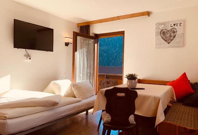 ファミリールーム, Pension Jagerhof Sommercard Inkl 5 Min Zum Hochzeiger
