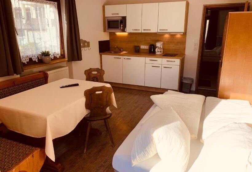 ファミリールーム, Pension Jagerhof Sommercard Inkl 5 Min Zum Hochzeiger