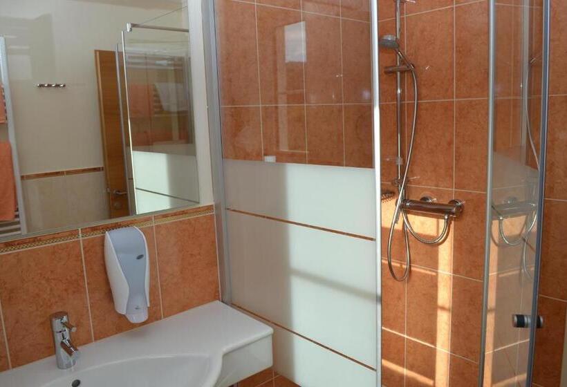 סוויטת ג'וניור עם מרפסת, Gasthof Pension Nordwald