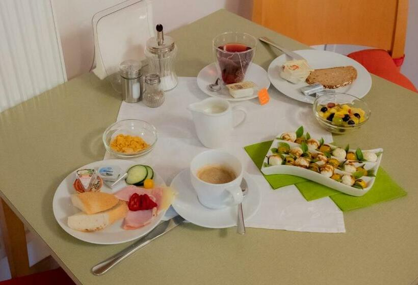 غرفة قياسية مزوَّدة بشُرفة, Haus Alpenrose