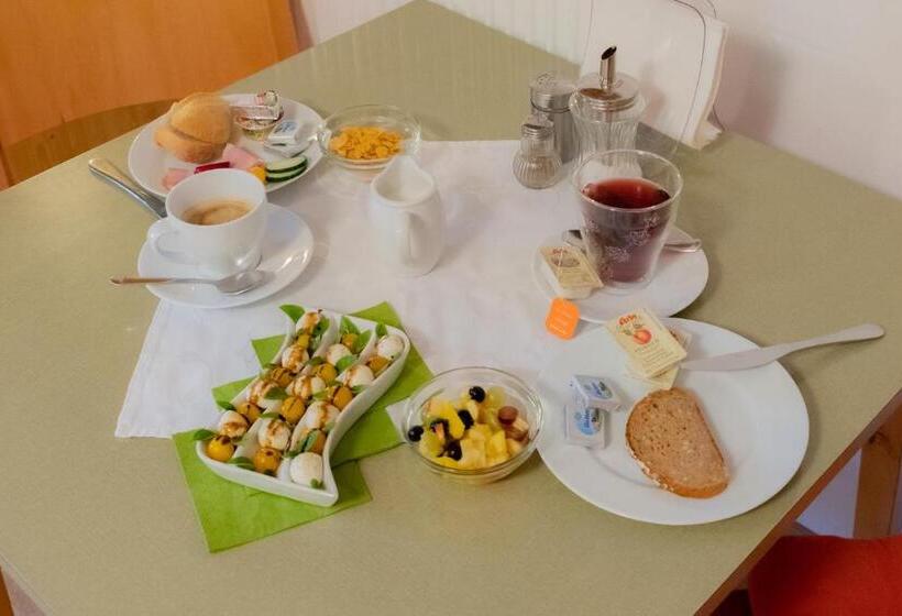 غرفة قياسية, Haus Alpenrose