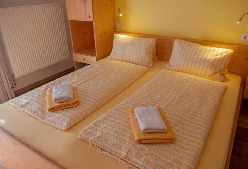 غرفة قياسية مزوَّدة بشُرفة, Haus Alpenrose