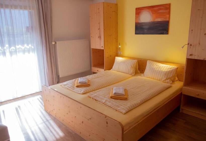 Номер Стандарт с Балконом, Haus Alpenrose
