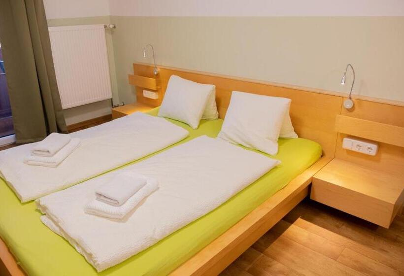 غرفة قياسية مزوَّدة بشُرفة, Haus Alpenrose