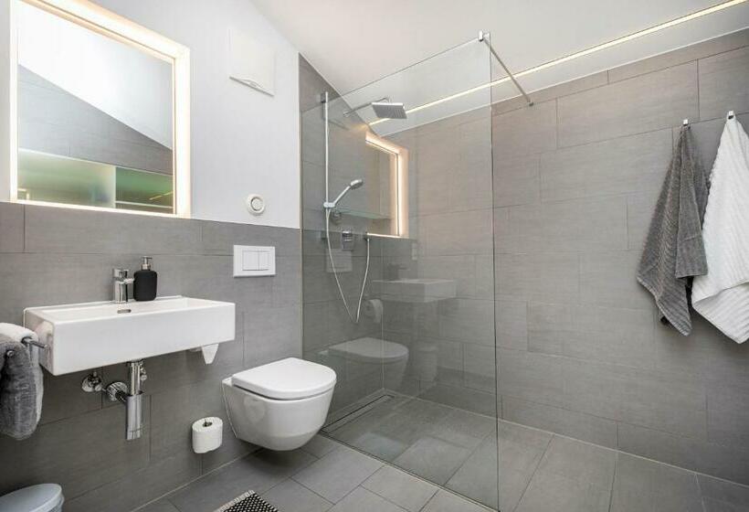 غرفة كومفورت ثلاثية, Haus Deutinger