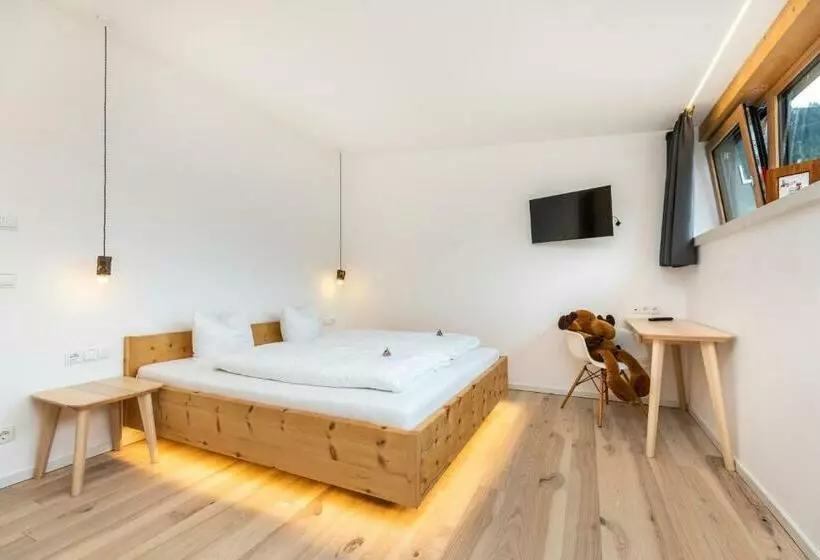 ２ベッドルームアパートメント, Haus Deutinger