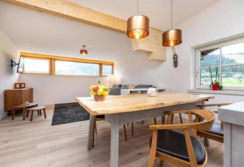 شقة غرفتين, Haus Deutinger